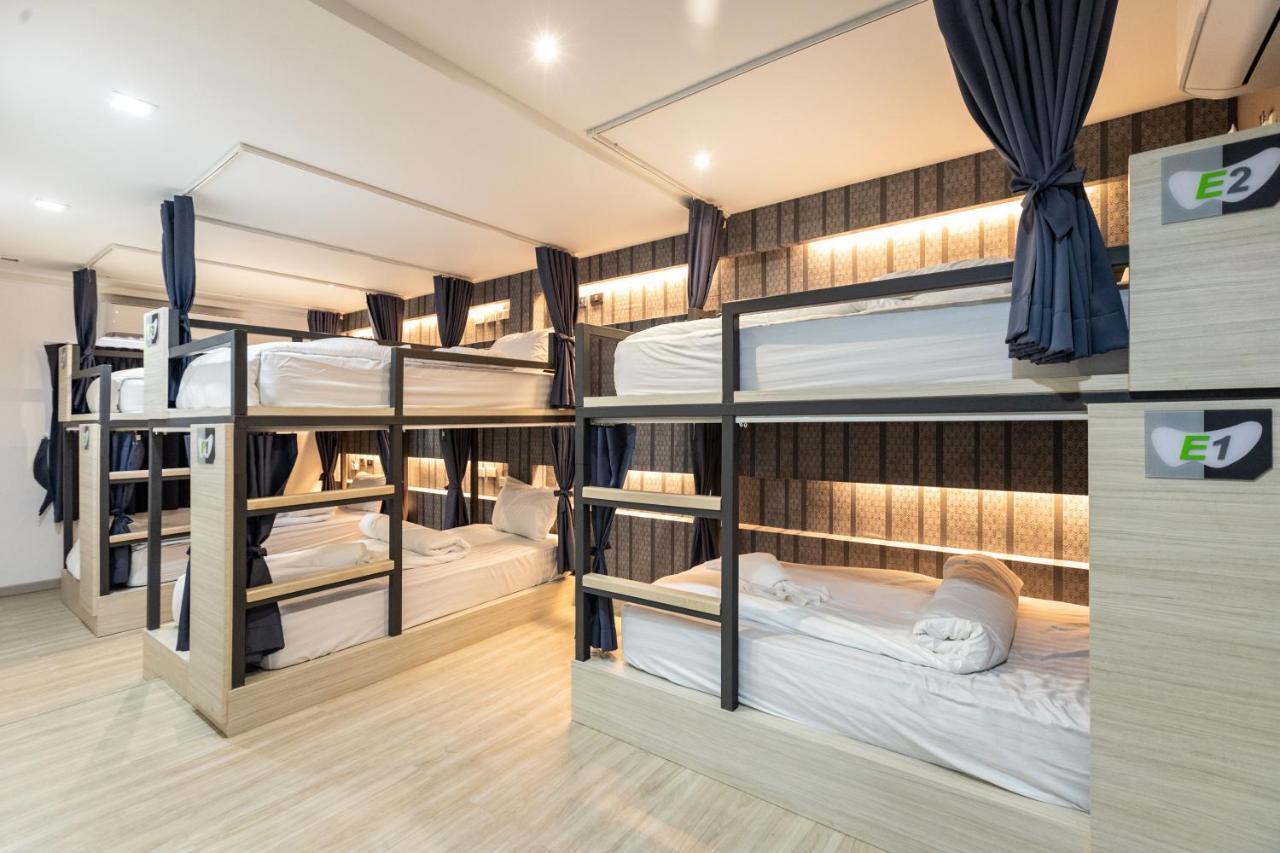 Baan Kun Mhor Hostel บ้านคุณหมอโฮสเทล Banguecoque Exterior foto